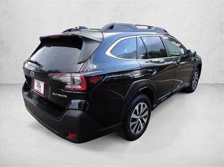 Used 2025 Subaru Outback Premium AWD/4WD video 4