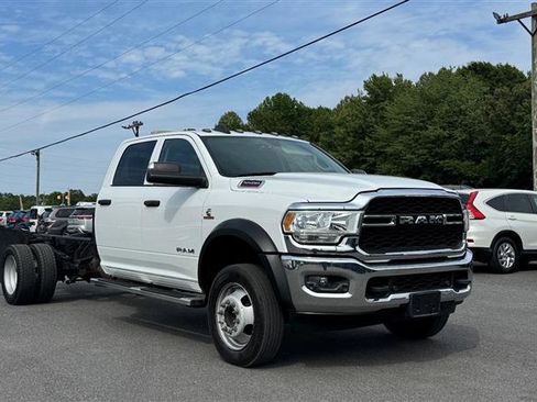 Used 2019 RAM 5500 Tradesman w/ Max Tow Package AWD/4WD image 4
