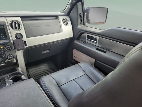 Used 2014 Ford F150 FX4 w/ Equipment Group 402A Luxury AWD/4WD image 10