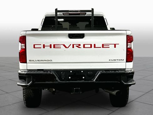Used 2025 Chevrolet Silverado 2500 Custom w/ Custom Value Package AWD/4WD image 5