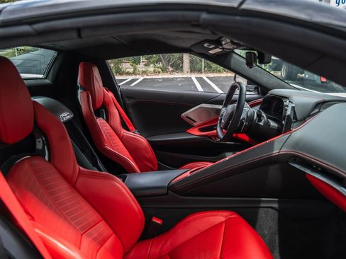 Used 2023 Chevrolet Corvette Stingray Premium Conv w/ Z51 Performance Package RWD image 23
