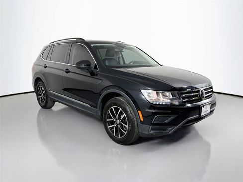 Used 2021 Volkswagen Tiguan S FWD image 3