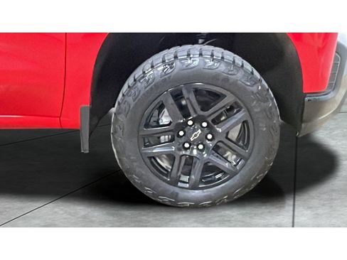 Used 2021 Chevrolet Silverado 1500 LT Trail Boss w/ Convenience Package II image 21