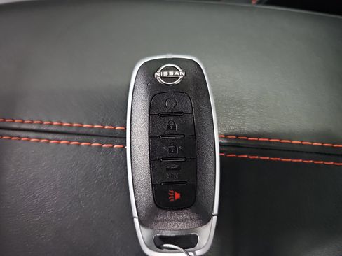 Used 2024 Nissan Sentra SR w/ SR Premium Package FWD image 36