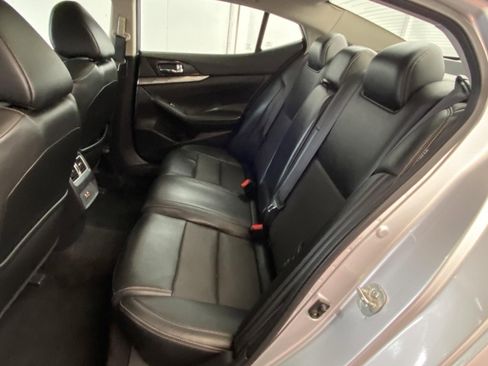 Used 2019 Nissan Maxima 3.5 SL w/ Floor Mat Group FWD image 17