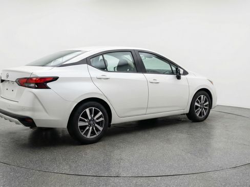Used 2025 Nissan Versa SV FWD image 9