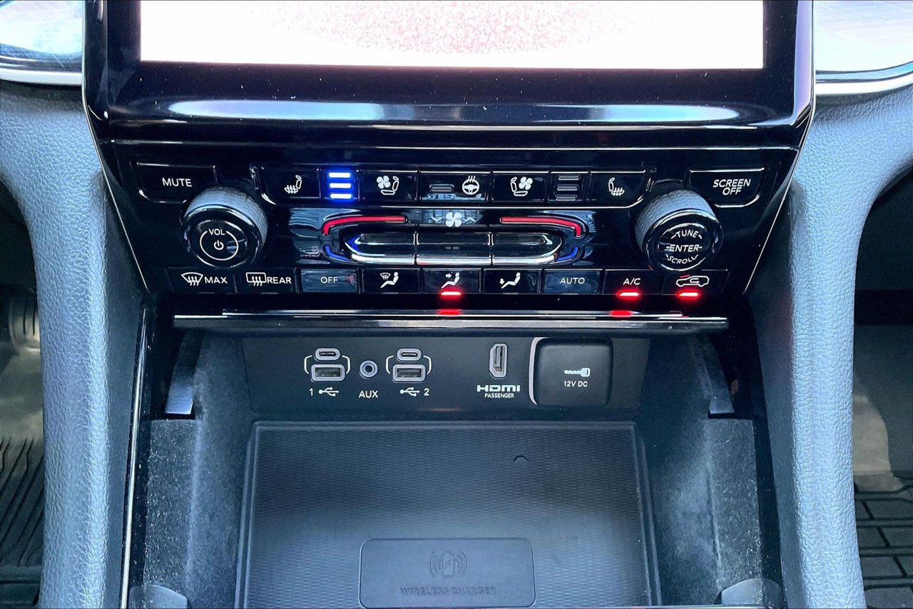 Certified 2022 Jeep Grand Cherokee Trailhawk w/ Luxury Tech Group III AWD/4WD image 19