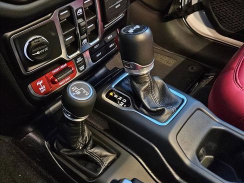 Used 2024 Jeep Wrangler Unlimited Rubicon 392 image 12