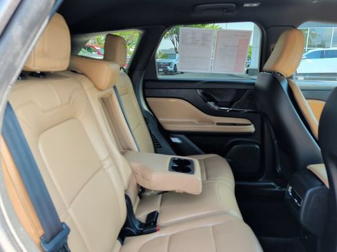 Used 2022 Lincoln Corsair Reserve AWD/4WD image 35
