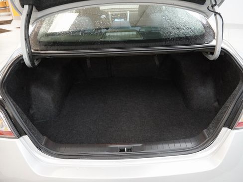 Used 2015 Nissan Altima 2.5 SV w/ Convenience Package image 14