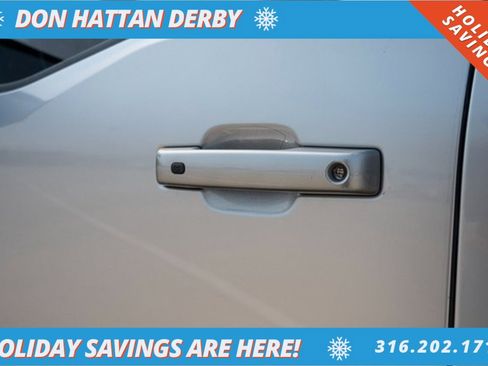 Used 2022 Ford F150 Lariat w/ Trailer Tow Package image 34