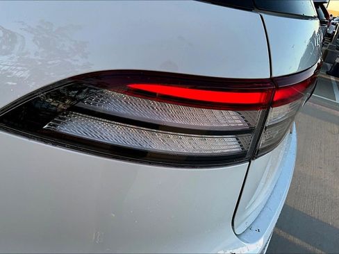 Used 2023 Lincoln Aviator Grand Touring w/ Class IV Trailer Tow Package image 41