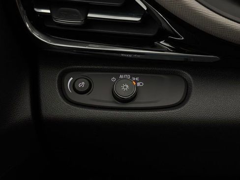 New 2026 Buick Envista Avenir image 21