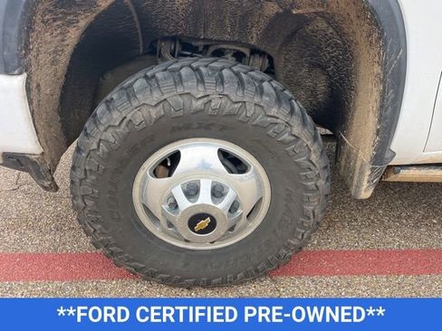 Used 2022 Chevrolet Silverado 3500 High Country w/ Safety Package II image 32