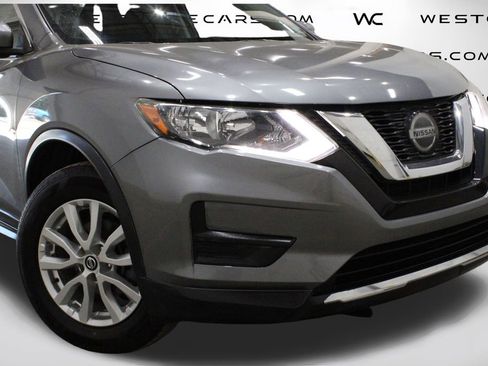 Used 2020 Nissan Rogue SV image 46