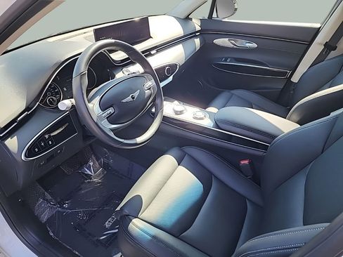 Used 2025 Genesis GV70 2.5T image 19