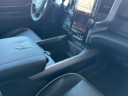 New 2026 RAM 2500 Laramie AWD/4WD image 14