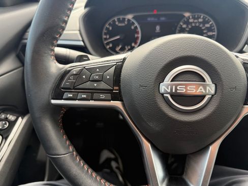 Certified 2023 Nissan Altima 2.5 SR FWD image 18