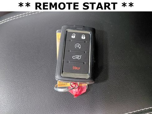Used 2025 Jeep Grand Cherokee Laredo X w/ Luxury Tech Group I AWD/4WD image 11