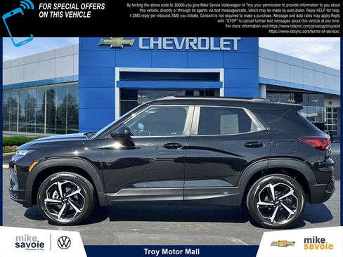 Certified 2023 Chevrolet TrailBlazer RS w/ Sun and Liftgate Package AWD/4WD image 2