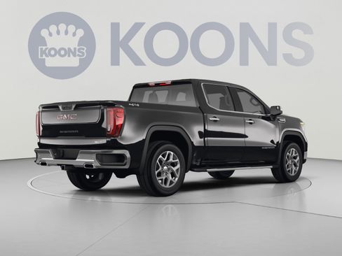Used 2025 GMC Sierra 1500 SLT AWD/4WD image 4