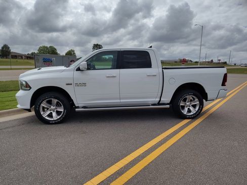 Used 2017 RAM 1500 Sport w/ Convenience Group image 4