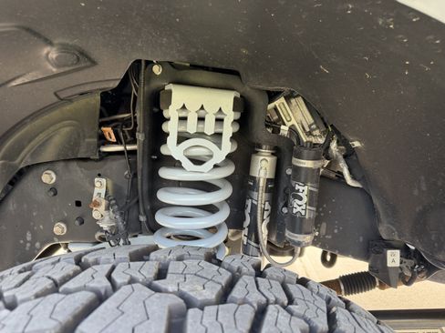 Used 2024 Ford F450 Platinum w/ FX4 Off-Road Package image 7