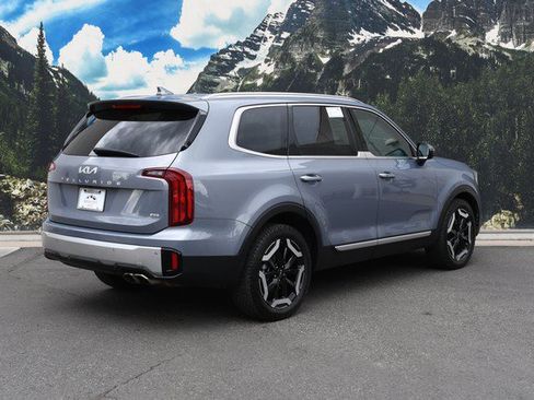 Used 2023 Kia Telluride S w/ S Sunroof Package AWD/4WD image 3