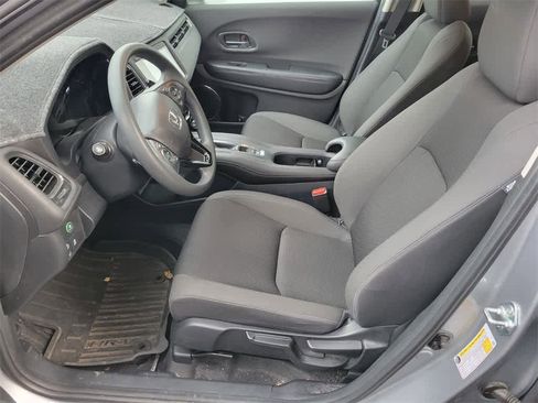 Used 2022 Honda HR-V EX image 3