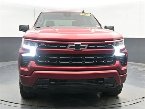 Used 2023 Chevrolet Silverado 1500 RST image 3