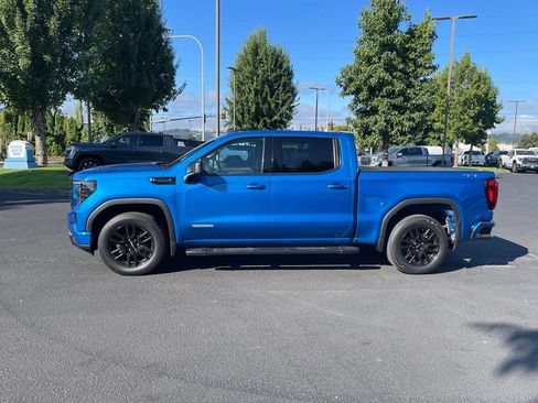 Used 2023 GMC Sierra 1500 Elevation w/ LPO, Elevation Black Package AWD/4WD image 2