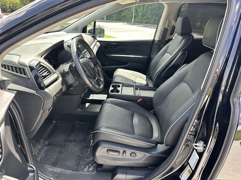 Used 2025 Honda Odyssey Elite image 16