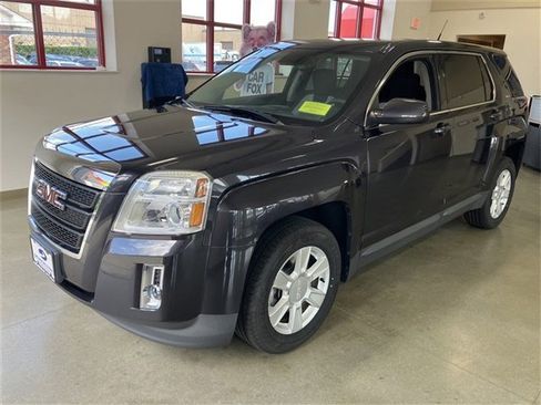 Used 2013 GMC Terrain SLE image 3