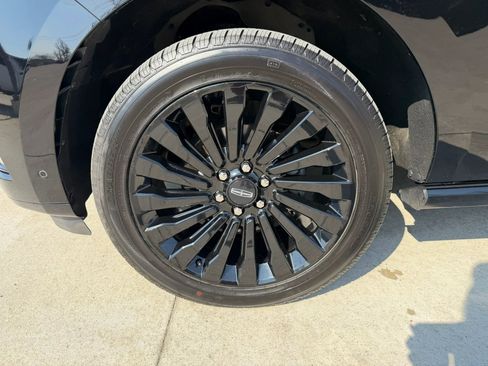 Used 2018 Lincoln Navigator L Reserve w/ Technology Package image 82