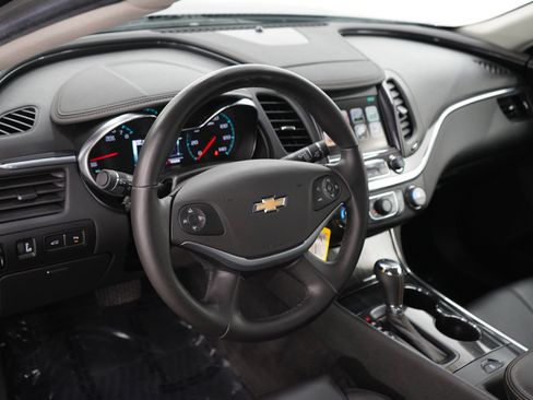 Used 2016 Chevrolet Impala LT w/ Convenience Package FWD image 19