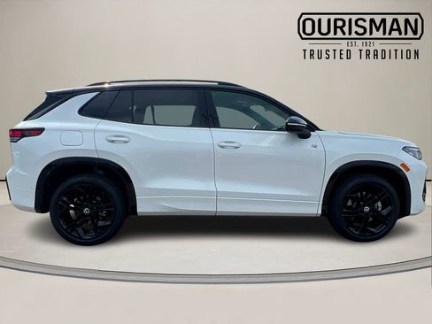 New 2026 Volkswagen Tiguan SE R-Line AWD/4WD image 2