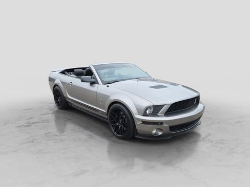 Used 2009 Ford Mustang Shelby GT500 RWD image 2