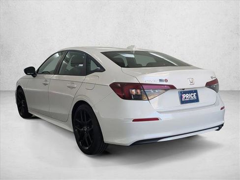 Used 2025 Honda Civic Sport image 8