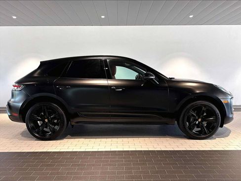 Used 2023 Porsche Macan AWD/4WD image 11
