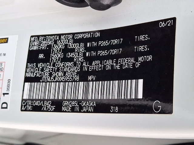 Used 2021 Toyota 4Runner SR5 Premium w/ Moonroof Package AWD/4WD image 24