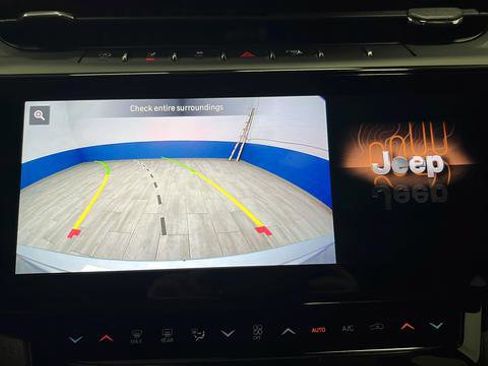 New 2026 Jeep Grand Cherokee Altitude image 14