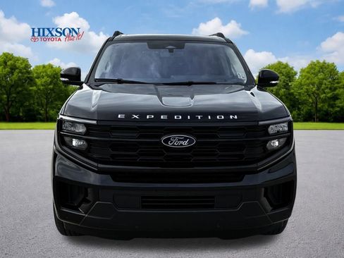 Used 2025 Ford Expedition Max Active image 2