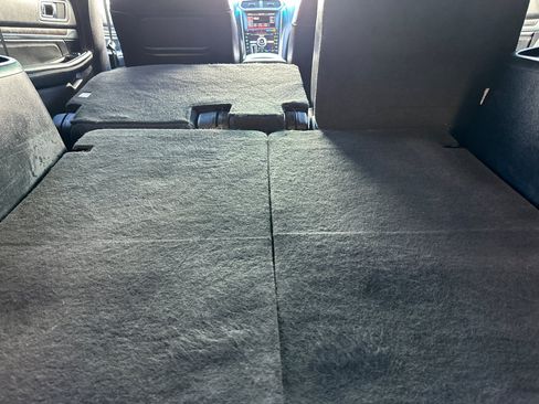 Used 2016 Ford Explorer Limited FWD image 17