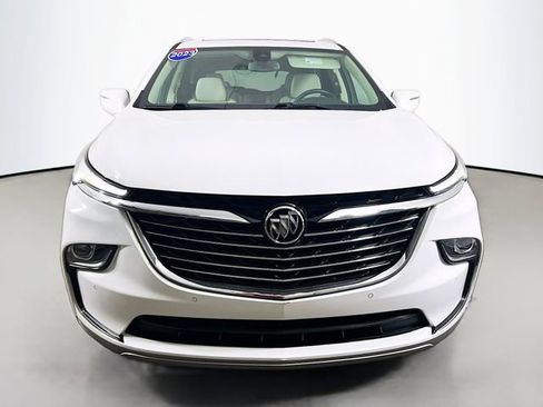 Used 2023 Buick Enclave Essence w/ Experience Buick Package image 2