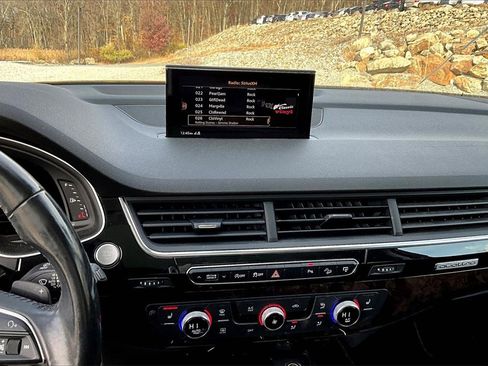 Used 2017 Audi Q7 3.0T Premium Plus w/ Premium Plus Package image 25