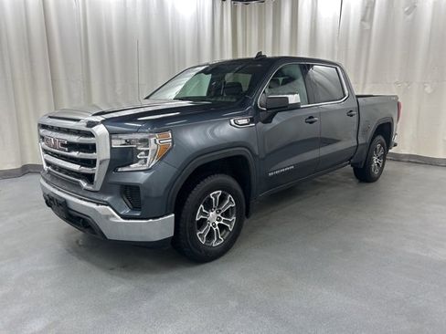 Used 2021 GMC Sierra 1500 SLE w/ X31 Off-Road Package image 2
