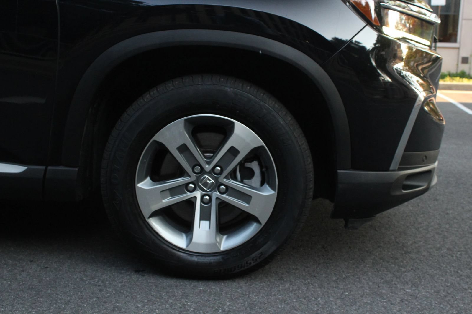Used 2024 Honda Pilot EX-L image 4
