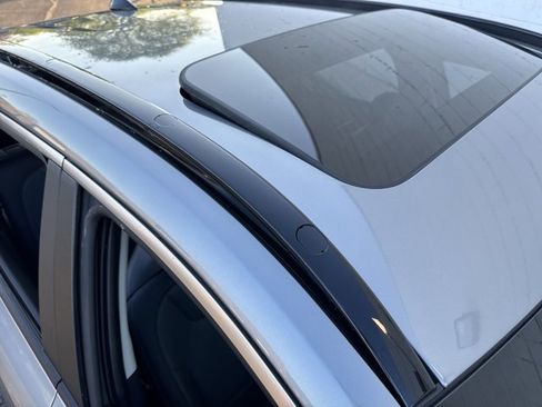 New 2025 Kia Niro SX image 8