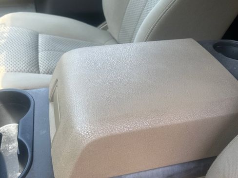 Used 2010 Ford F150 XLT RWD image 12