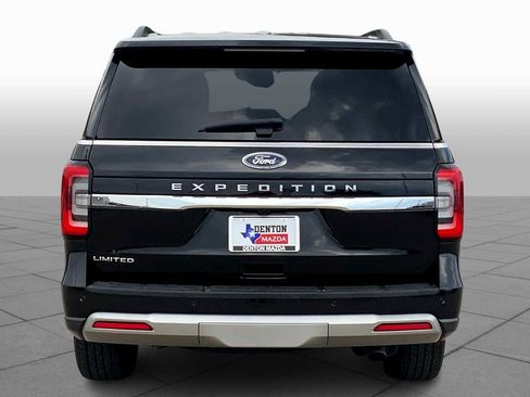 Used 2022 Ford Expedition Limited image 5